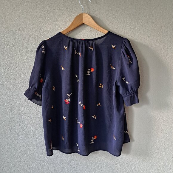 🩵Madewell Embroidered Floral Navy Women's Top Size Small - Picture 3 of 9
